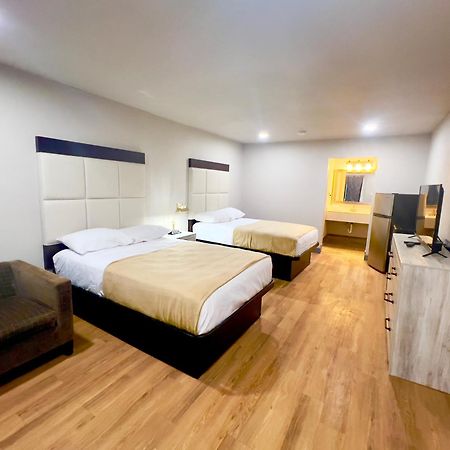 Economy Inn And Suites Талса Екстер'єр фото